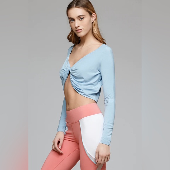 Titika long sleeve crop top - Picture 2 of 7
